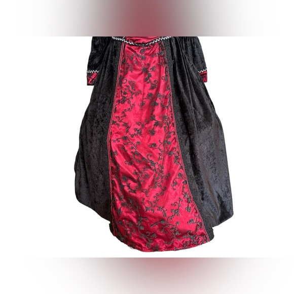 Witch Halloween costume 7-8 years lace dress and tulle hat - black red colour - Picture 5 of 13